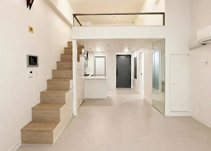 公寓 2 Min To Station, 2beds, 1baths, Loft Style *