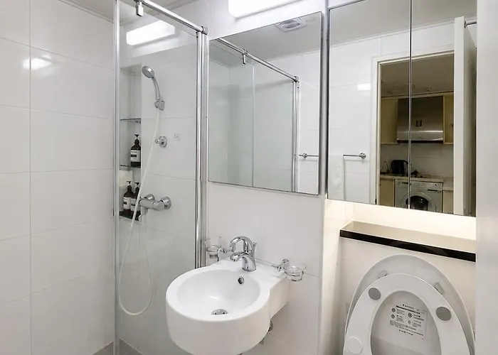 公寓 2 Min To Station, 2beds, 1baths, Loft Style *